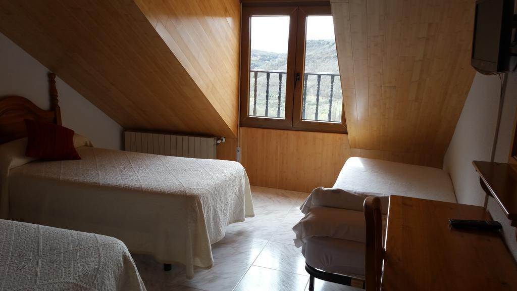 Hostal El Panadero Sepúlveda Exteriör bild